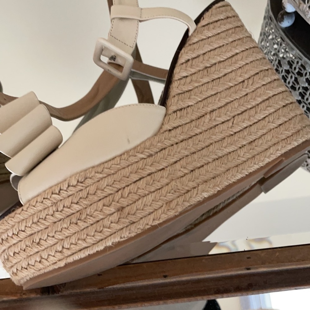 Shoes - Picture 4 of 6